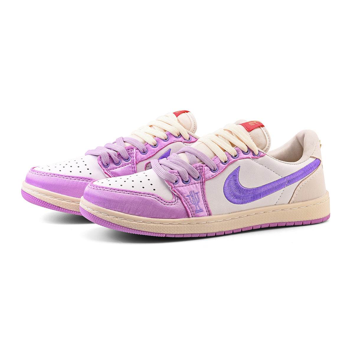 Tênis Nike Air Jordan 1 Retro Low OG Trophy Room Away
